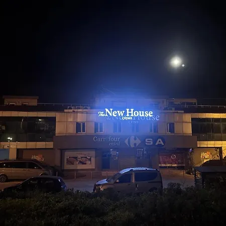 The New House Cesme منزل للإقامة